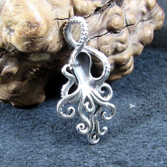 Solid 925 Sterling Silver Octopus w/ Tentacles Sea Kraken Slide Pendant for Men - Picture 3 of 9